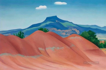 ジョージア・オキーフ Painting - 赤い丘のある台座 赤い丘のある台座 ジョージア・オキーフ アメリカのモダニズム 精密主義